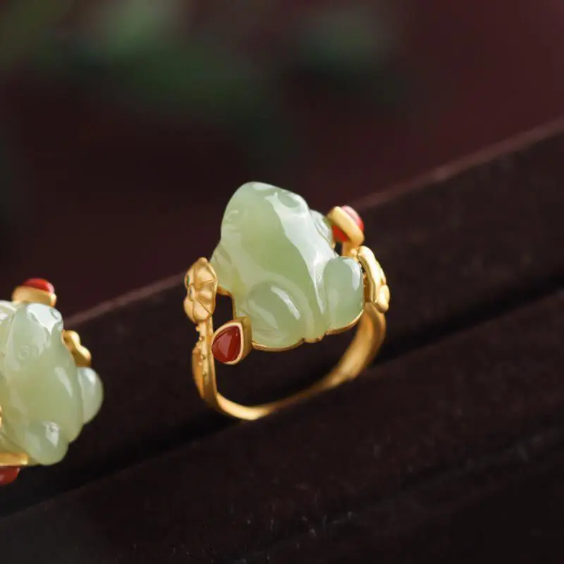 Women Fashion Designers - หยกสีเขียวกบแหวน Charms ธรรมชาติ Designer อุปกรณ์เสริมพระเครื่อง Talismans