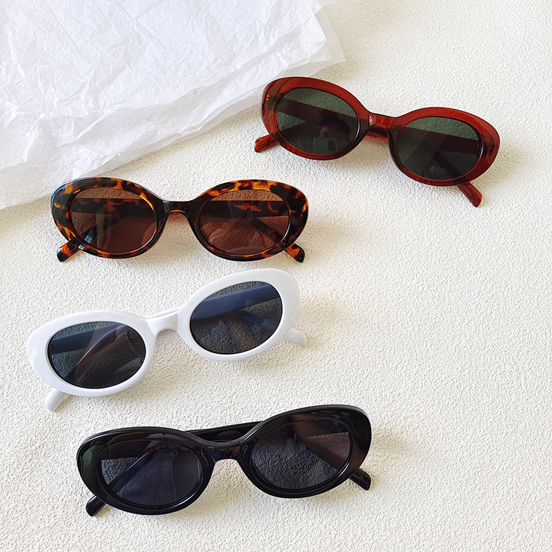 Women'S Fashion Eyeglasses - แว่นกันแดดทรงวงรีขนาดเล็กสไตล์วินเทจสำหรับผู้หญิง แบรนด์แฟชั่นใหม่ แว่นตาไล่เฉดสีสุดหรู แว่นกันแดด Y2K สำหรับผู้หญิง