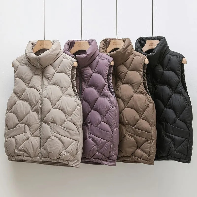 Puffer Vest Fashion Women - 2025 ใหม่พัฟเสื้อกั๊กผู้หญิงฤดูหนาวแขนกุดปักเป้าแจ็คเก็ตผู้หญิงเสื้อแจ็คเก็ตผ้าฝ้ายอุ่นเสื้อสเวตเตอร์ถักเกาหลีเสื้อแฟชั่นเสื้อผ้า
