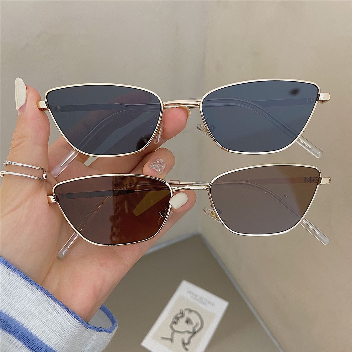 Women'S Fashion Eyeglasses - แว่นกันแดดโลหะทรงข้าวหลามตัดสำหรับผู้หญิง ดีไซน์ทันสมัย ใช้งานได้หลากหลายสำหรับการถ่ายภาพแนวสตรีท ป้องกันรังสียูวี