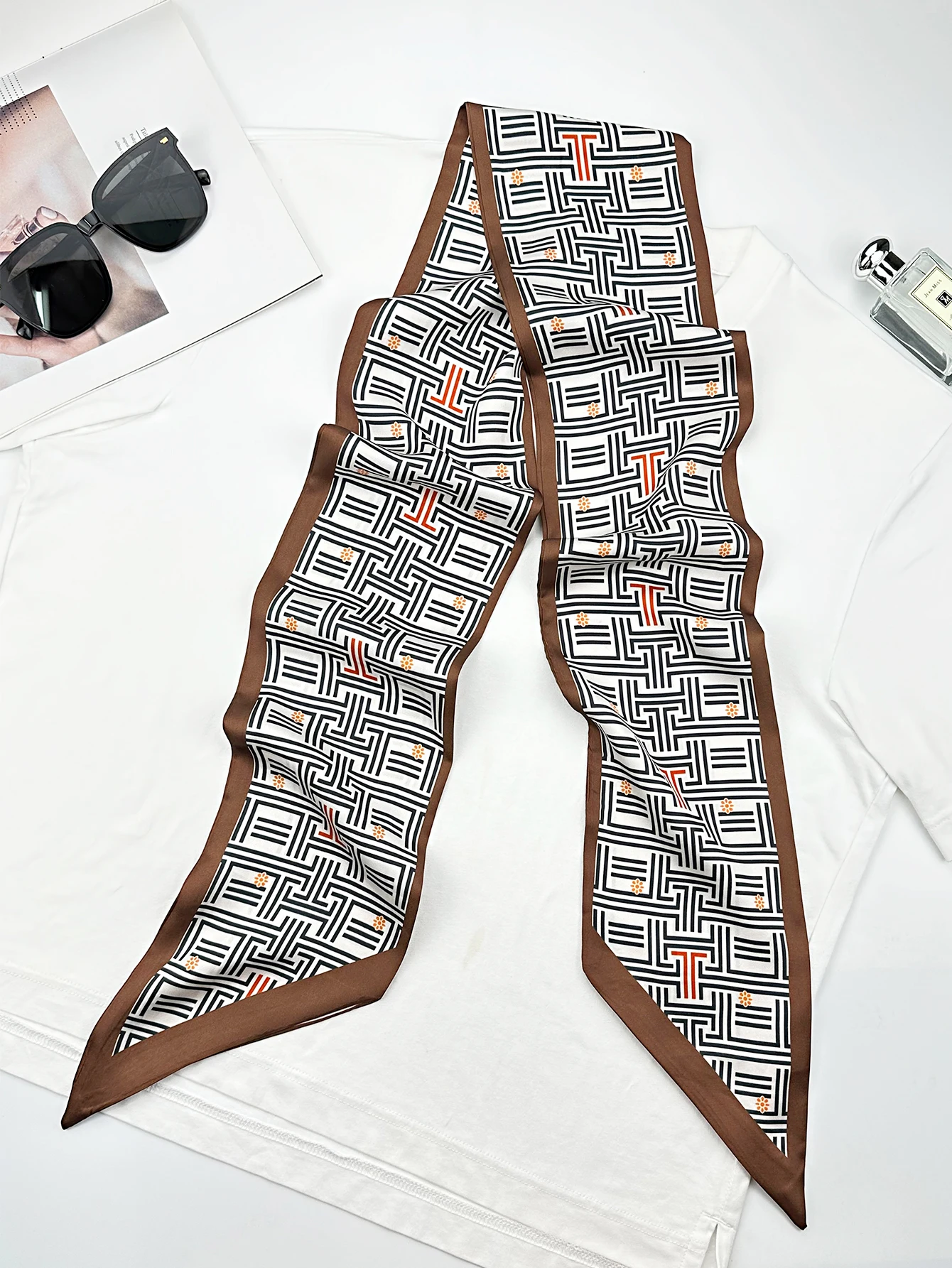 ผ้าพันคอไหมทรงเรขาคณิตหรูหราสำ - Women Fashion Necktie บทวิจารณ์และราคา