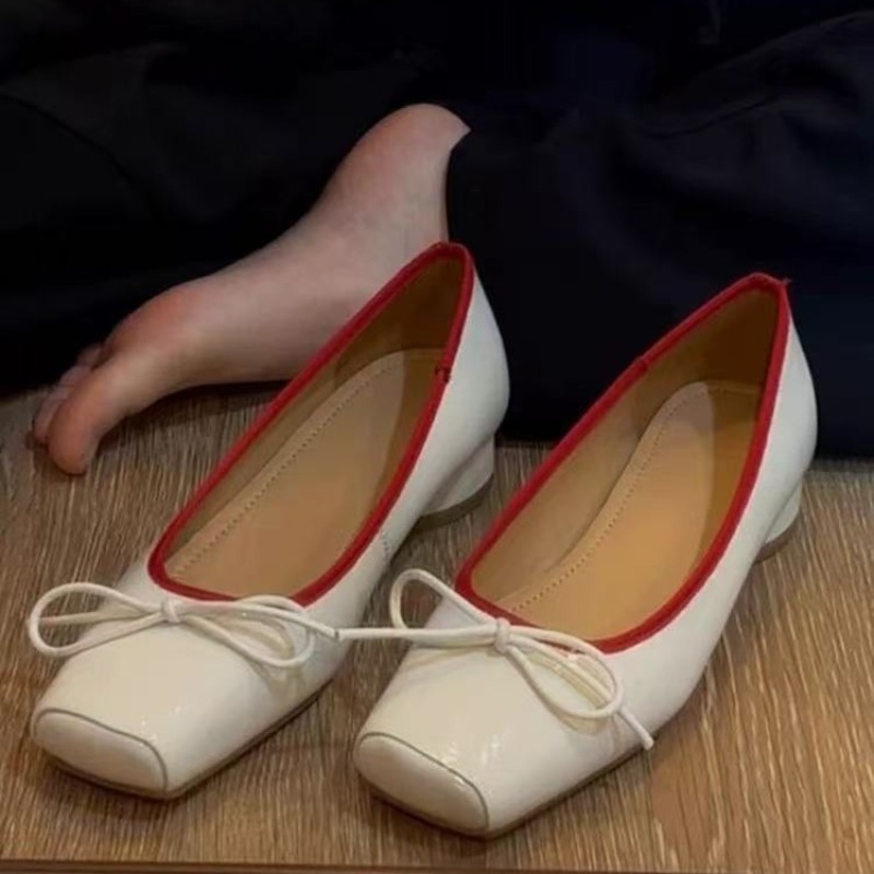 รองเท้าแฟชั่นหนังแก้วแบบแมรี่เ - Women Fashion Brand บทวิจารณ์และราคา