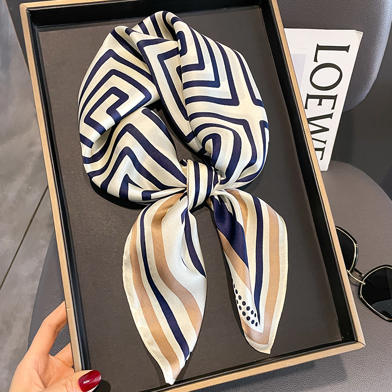 Luxury ยี่ห้อ Neckerchief ฤดูใ - Women Fashion Necktie บทวิจารณ์และราคา