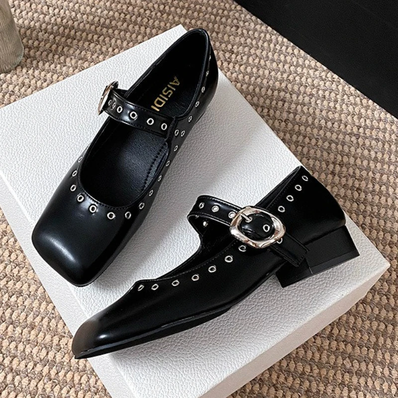 รองเท้าส้นเตี้ยแบบแมรี่เจนสไตล - Women Fashion Brand บทวิจารณ์และราคา